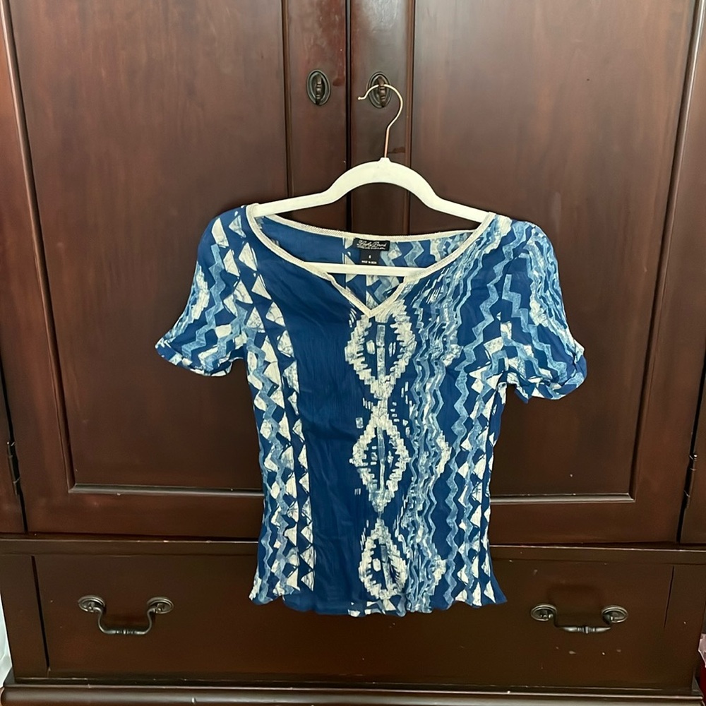 Lucky Brand short sleeved shirt